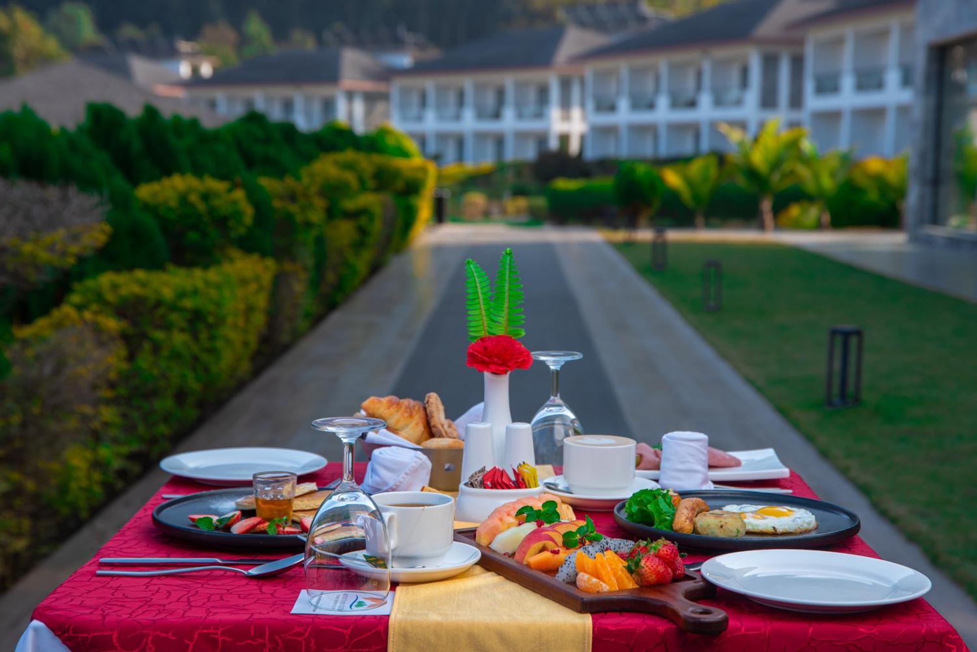 Mountain Glory Forest Resort Pokhara Exterior photo