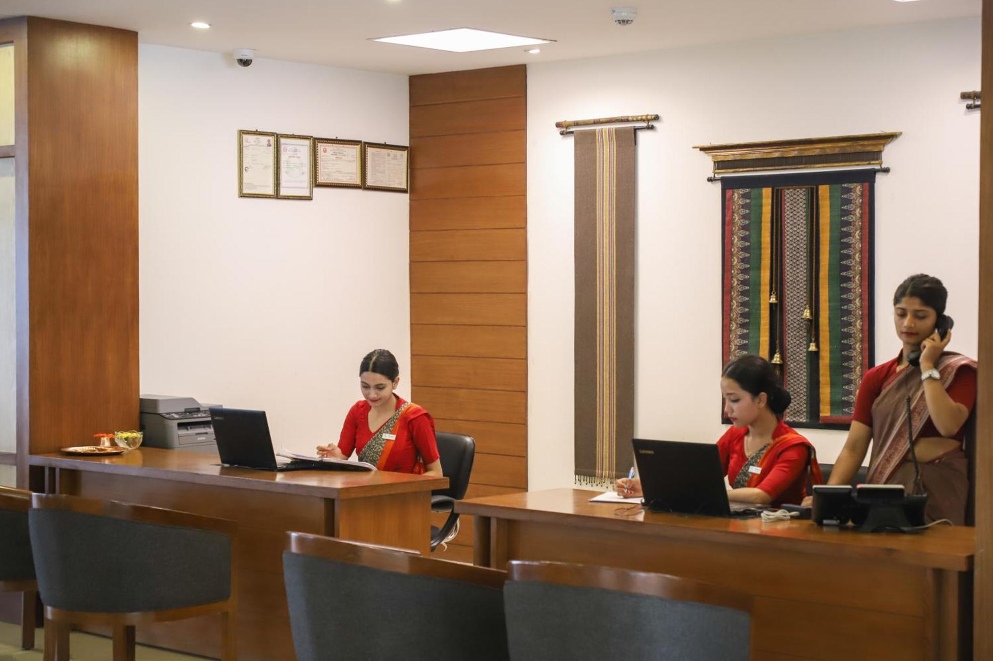 Mountain Glory Forest Resort Pokhara Exterior photo